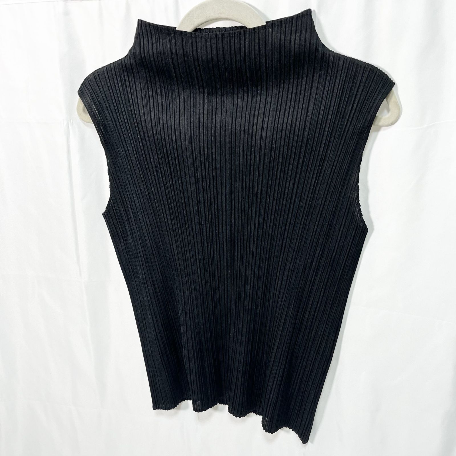 PLEATS PLEASE ISSEY MIYAKE ノースリーブ トップス ISSEY MIYAKE イッセイミヤケ PLEATS PLEASE プリーツプリーズ