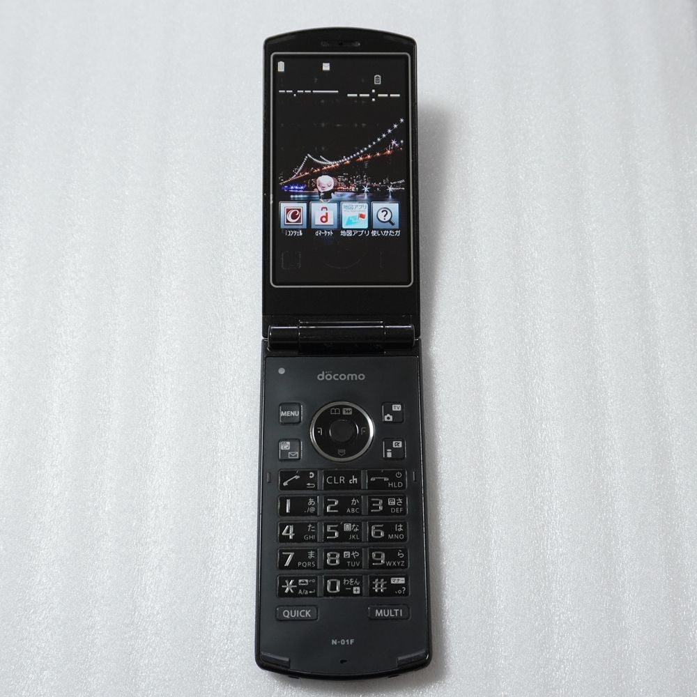 docomo N-01F ブラック ガラケー 3G ドコモ 中古 - メルカリ