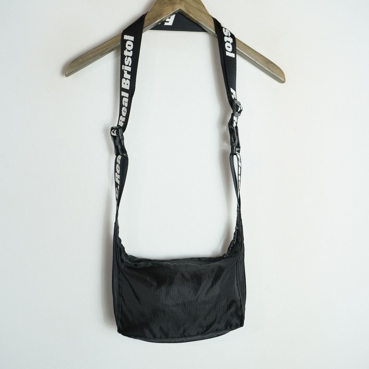 F.C.Real Bristol エフシーレアル ブリストル 2WAY SMALL SHOULDER BAG