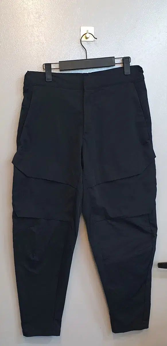 ナイキ テックパック カーゴ パンツ サイド ポケット ブラックM(30) 5,820円