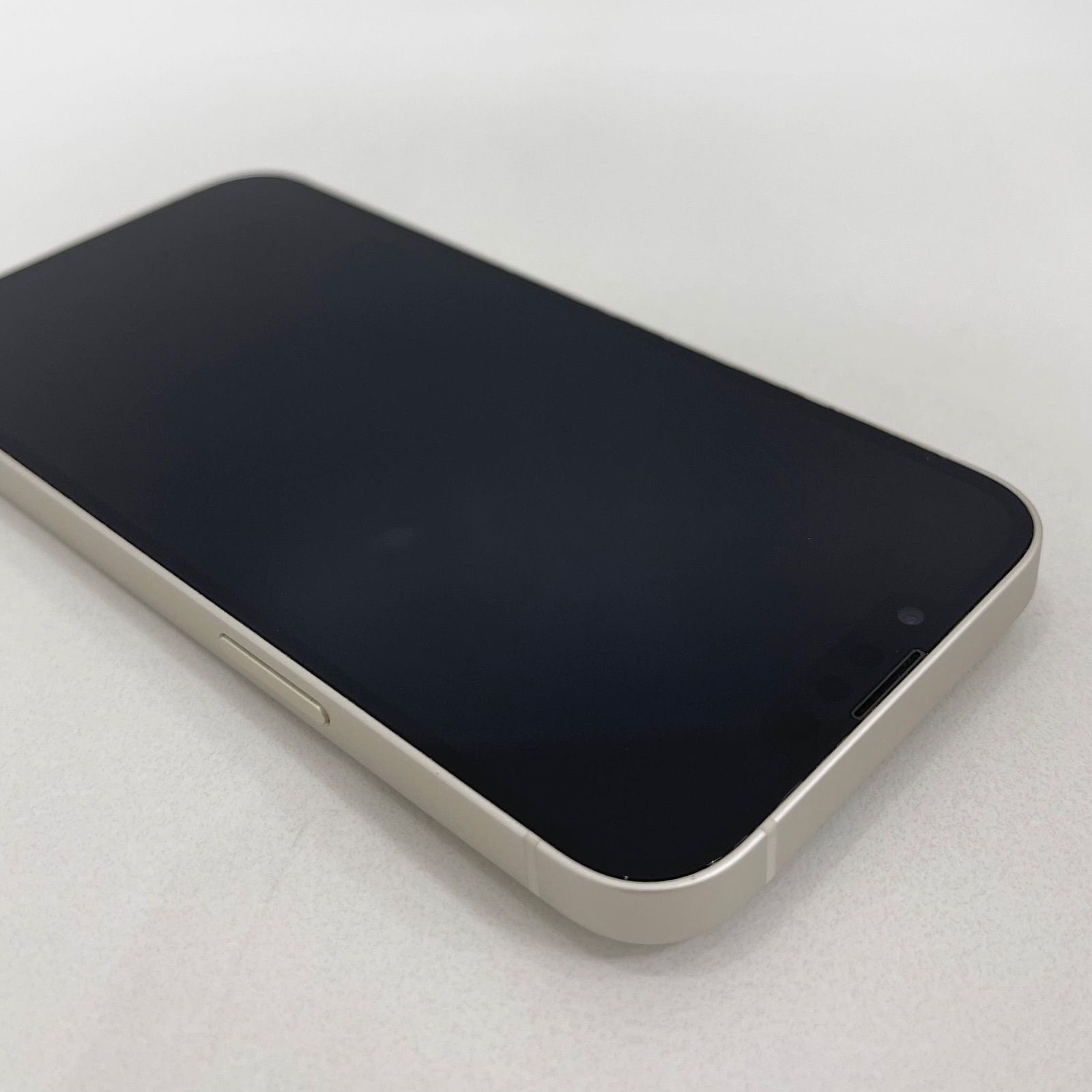 iPhone13 128GB スターライト 背面割れジャンク - メルカリ