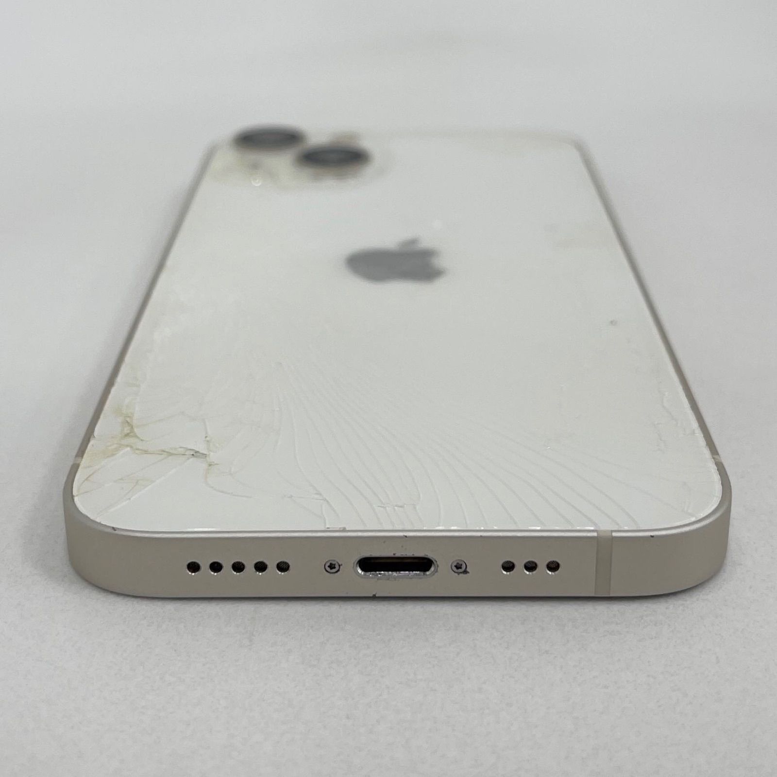 iPhone13 128GB スターライト 背面割れジャンク - メルカリ