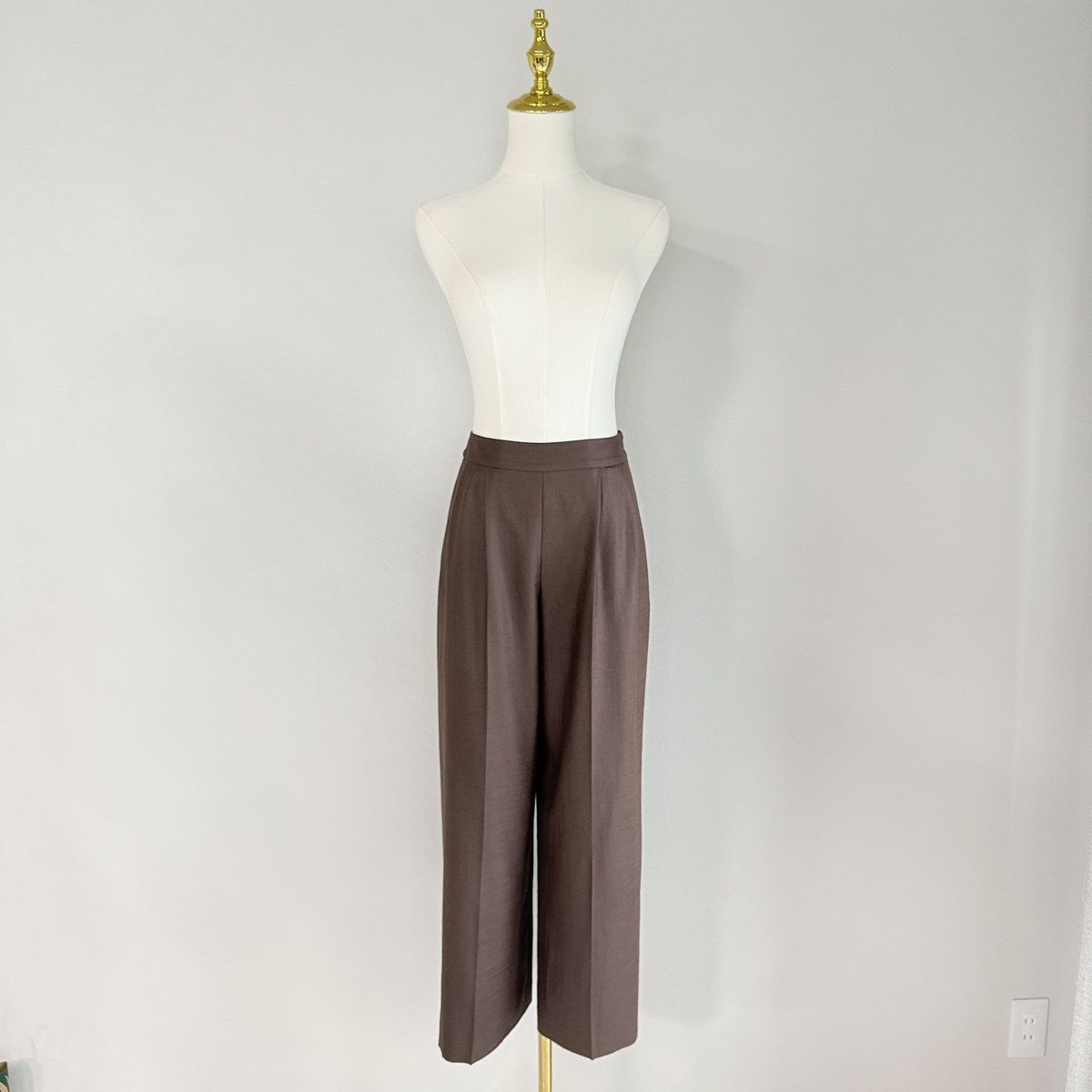 23年 EXPRESS掲載商品【美品 / パンツ アディソン / うれしい背面ゴム