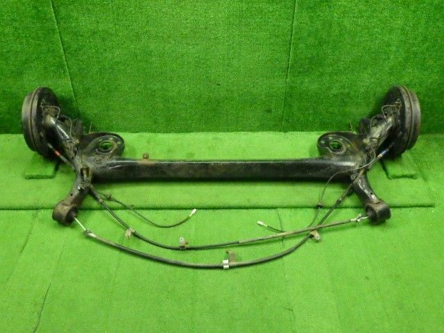 アクア DAA-NHP10 RアクスルビームASSY 3P0 42110-52332 42450-52060 9394