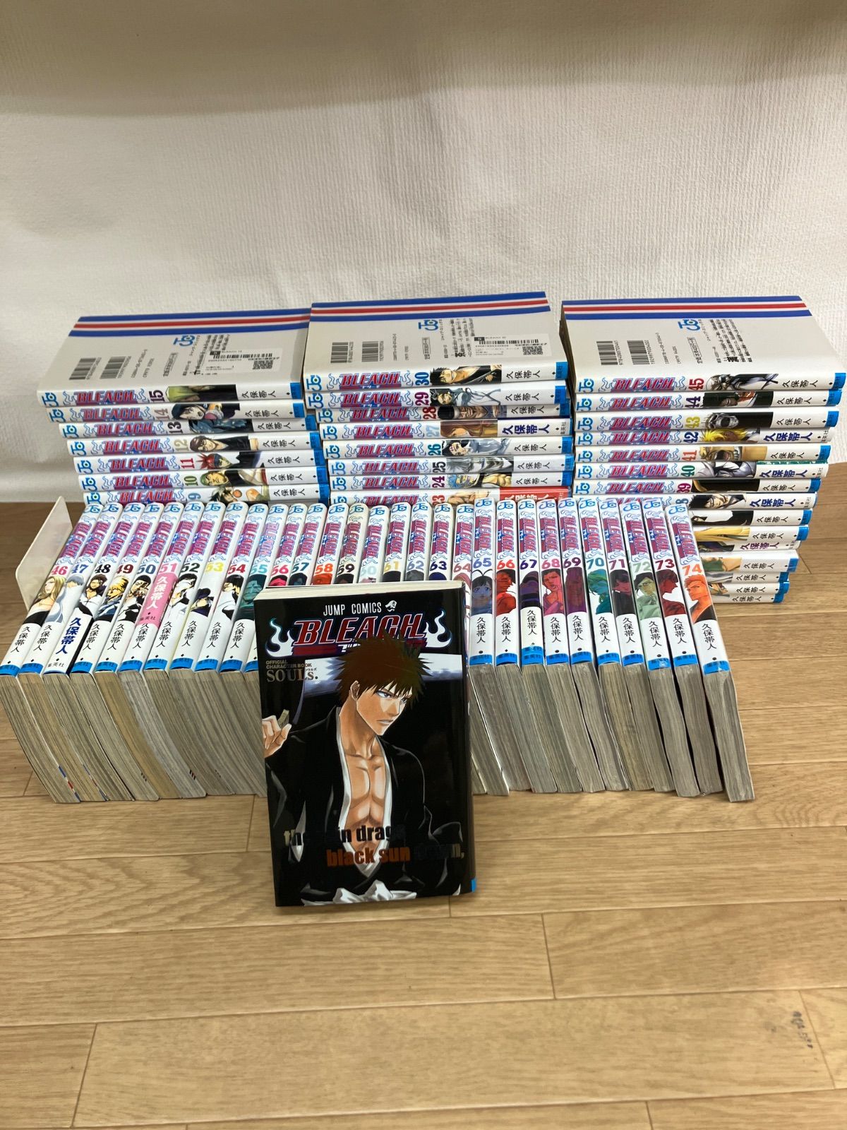 ☆③【未開封あり】BLEACH ブリーチ 1～74巻全巻＋キャラクターブック