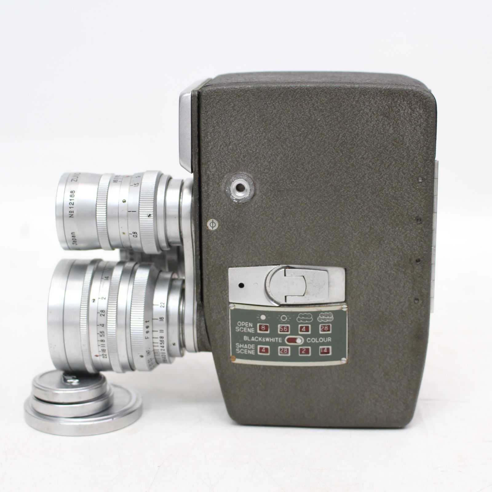 カメラ 638)ELMO 8R-T 8mmフィルムカメラ ジャンク レトロ