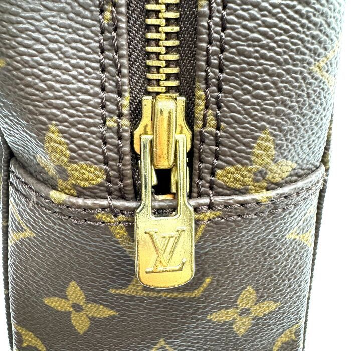 LOUIS VUITTON ルイヴィトン トゥルーストワレット28 セカンドバッグ