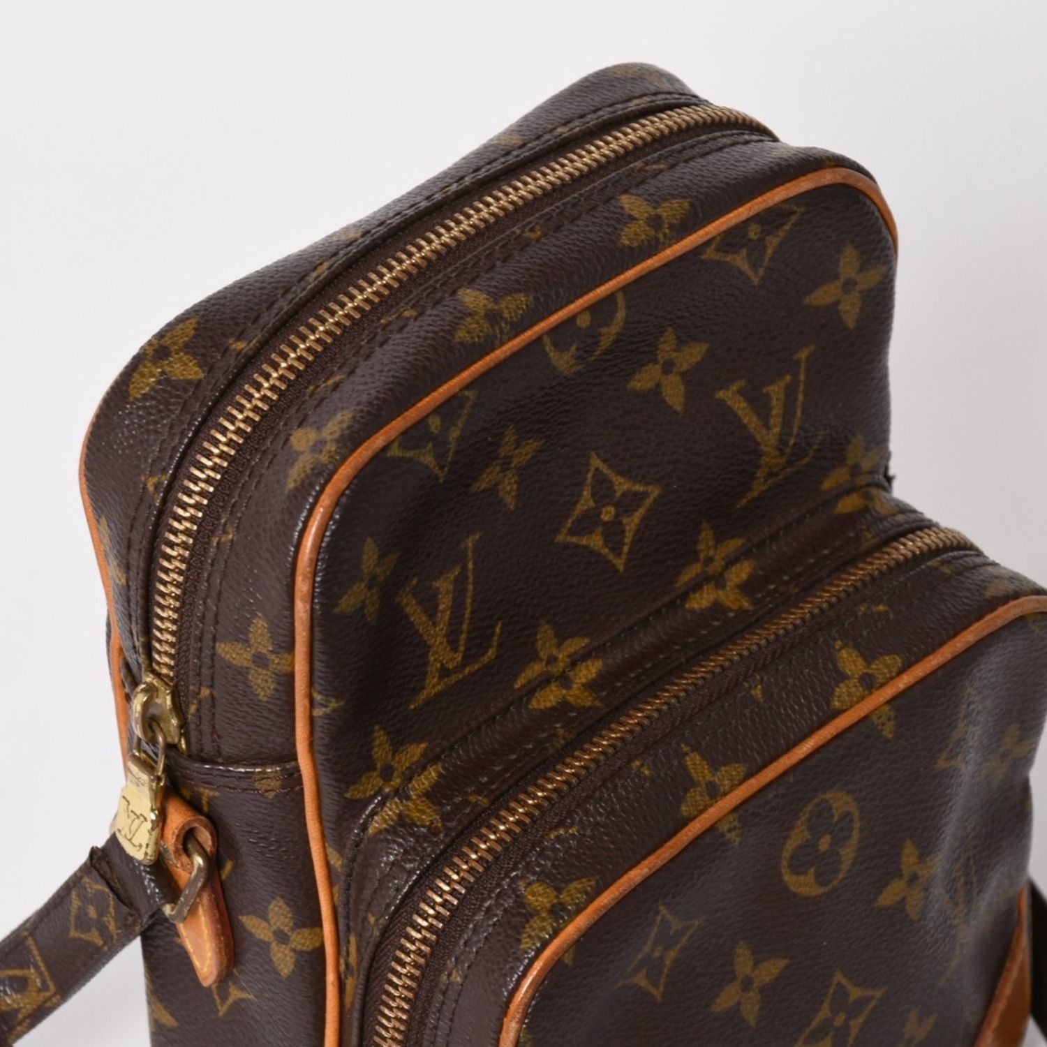 LOUIS VUITTON ルイヴィトン アマゾン ショルダーバッグ M45236