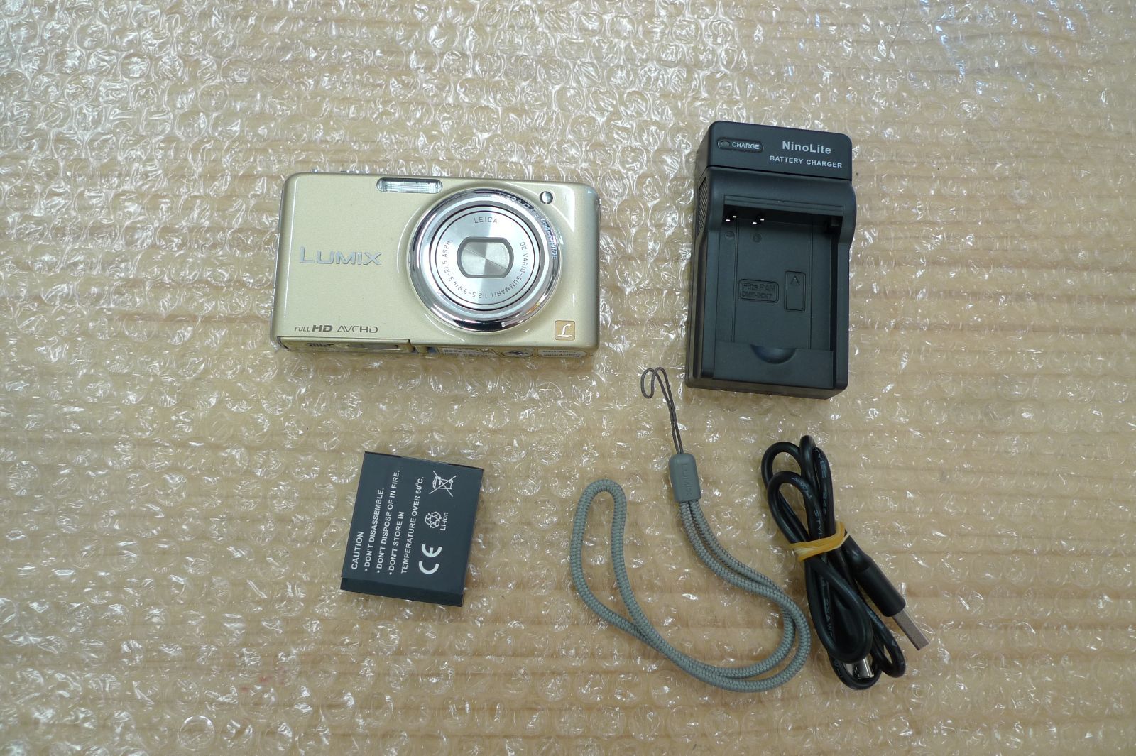 Panasonic LUMIX DMC-FX77 コンパクトデジタルカメラ dmc-fx77