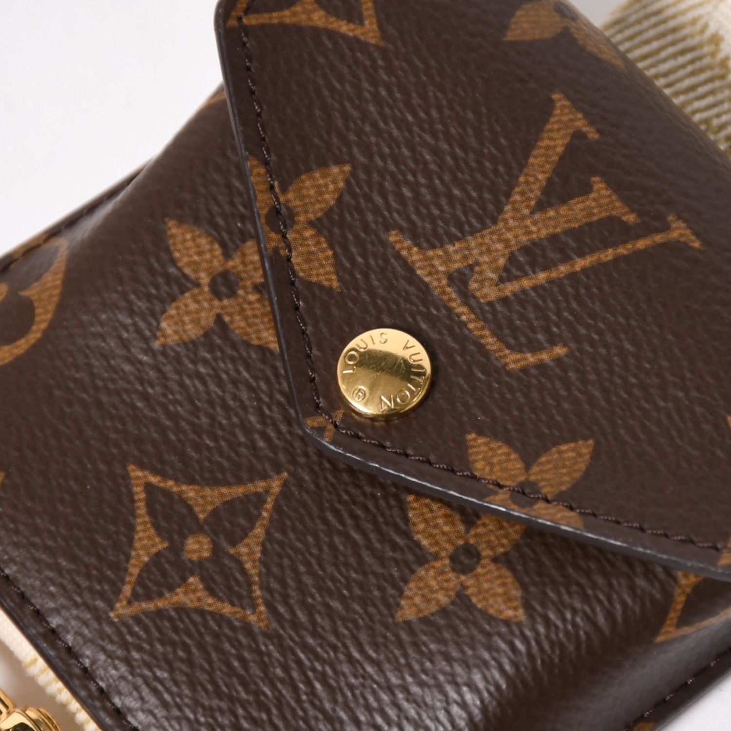 極美品 LOUIS VUITTON ルイヴィトン モノグラム ユーティリティ クロス