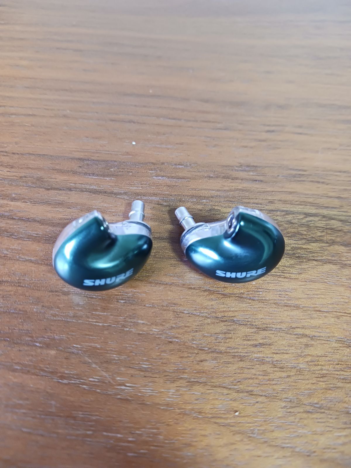 SHURE SE846 右耳動作確認済み、左耳ジャンク品 正規品) SE846 (第2世代) 右耳 左耳のみ グリーン - メルカリ