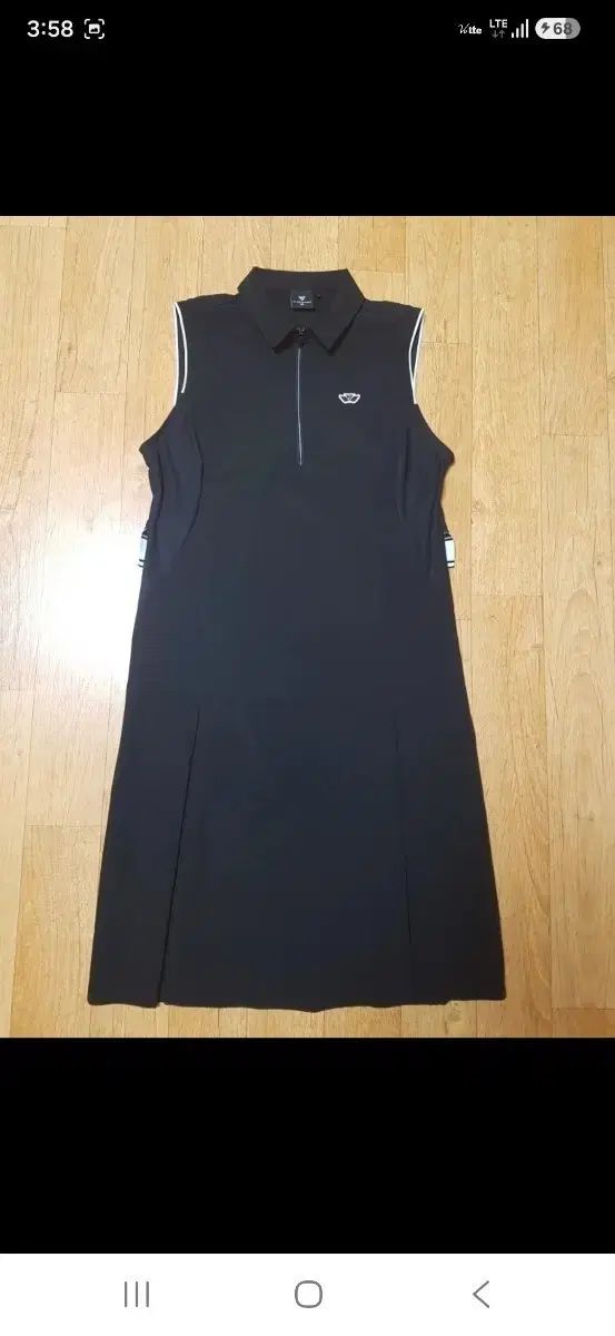 (正規品/ほぼ新品) V SEASON ノースリーブ ゴルフウェア とても薄い接触冷感生地の防水 ブラック ONE PIECE 55 66サイズ