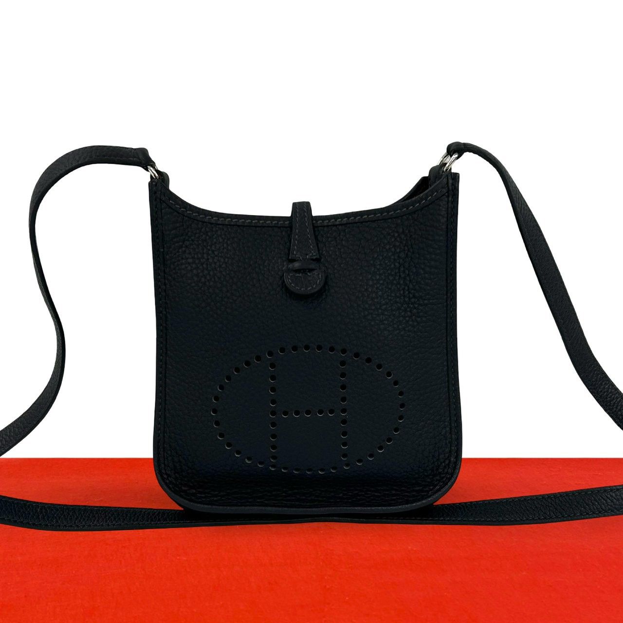 ほぼ未使用 □G刻印 HERMES エルメス エヴリン TPM Hロゴ トリヨン 
