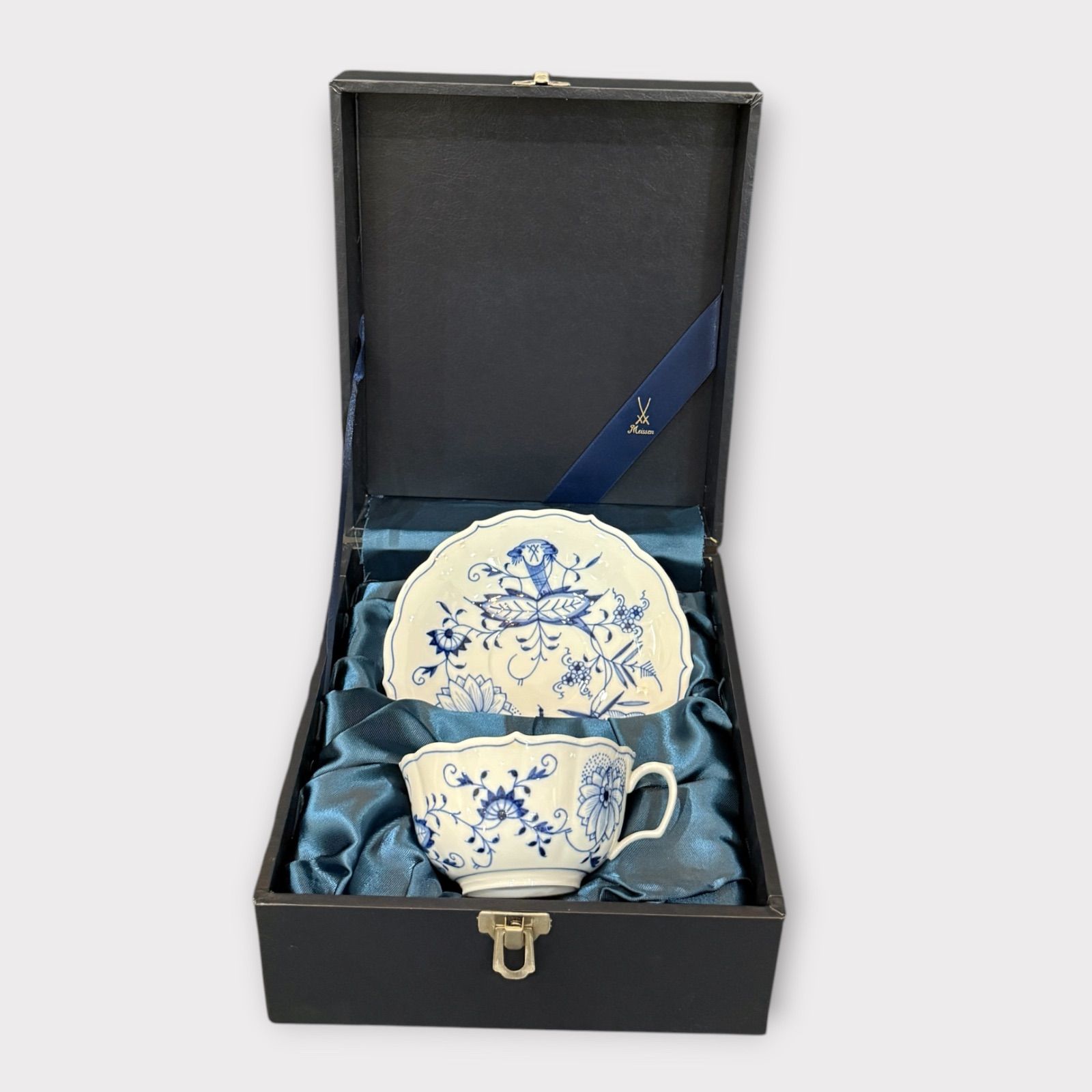 MEISSEN - Meissen マイセン ブルーオニオン　カップ＆ソーサー 1客 MEISSEN マイセン Blue Onionブルーオニオン ティーカップ＆ソーサー 1
