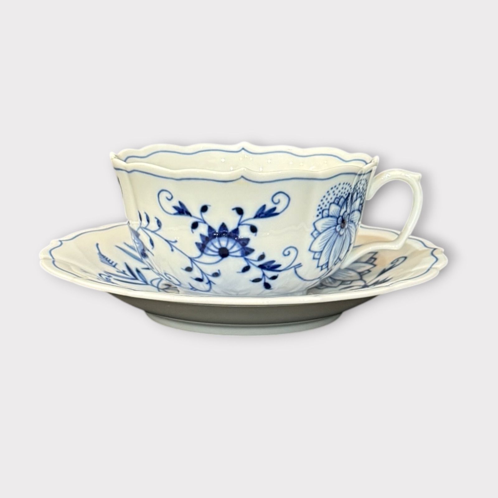 MEISSEN マイセン Blue Onionブルーオニオン ティーカップ＆ソーサー 1