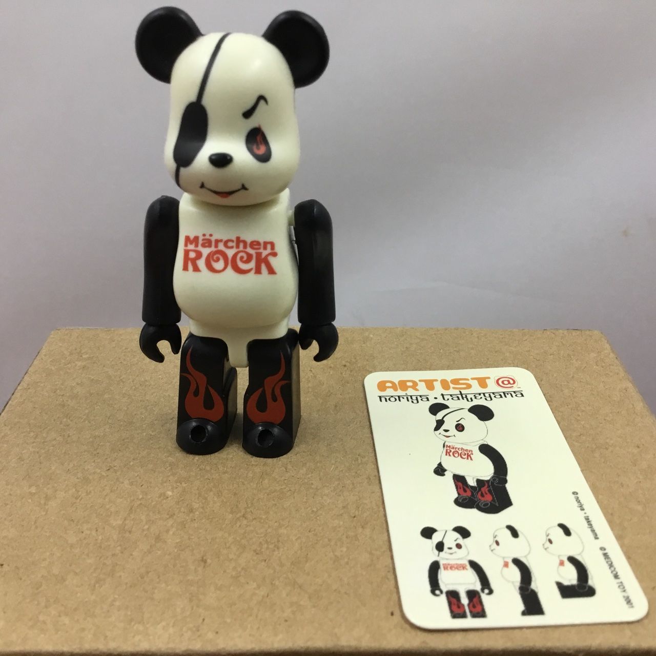 中古品 カード付 BE@RBRICK 100% ベアブリック シリーズ2 ARTIST