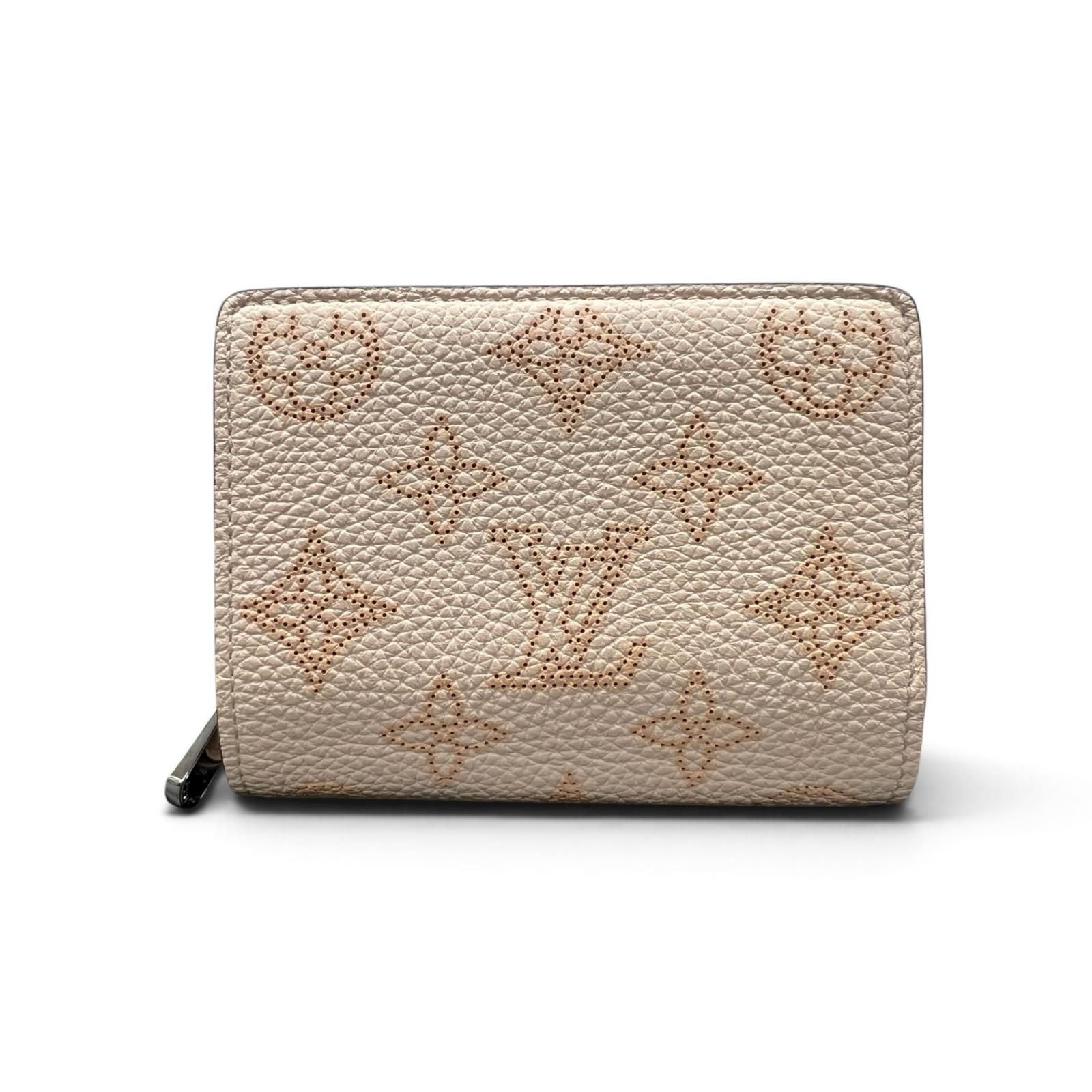LOUIS VUITTON 希少カラー 極美品 ルイヴィトン ポルトフォイユ クレア モノグラムマヒナ 二つ折り財布 M82351 レザー RFID搭載 ベージュ コンパクトウォレット ヴィトン LV Aランク 中古 鑑定済 ヴィトン財布