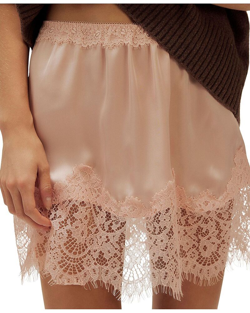 フリーピープル レディース ボトムスカート レーストリム レース Free People Meet In The Middle Half Lace Trim Skirt Peach ピーチ