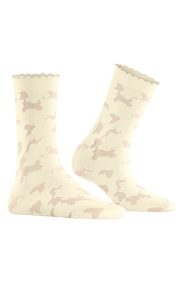 ファルケ レディース アンダーウェア 靴下 Falke Hydrangea 20 Denier Dressocks OFFWHITE オフホワイト 5,936円