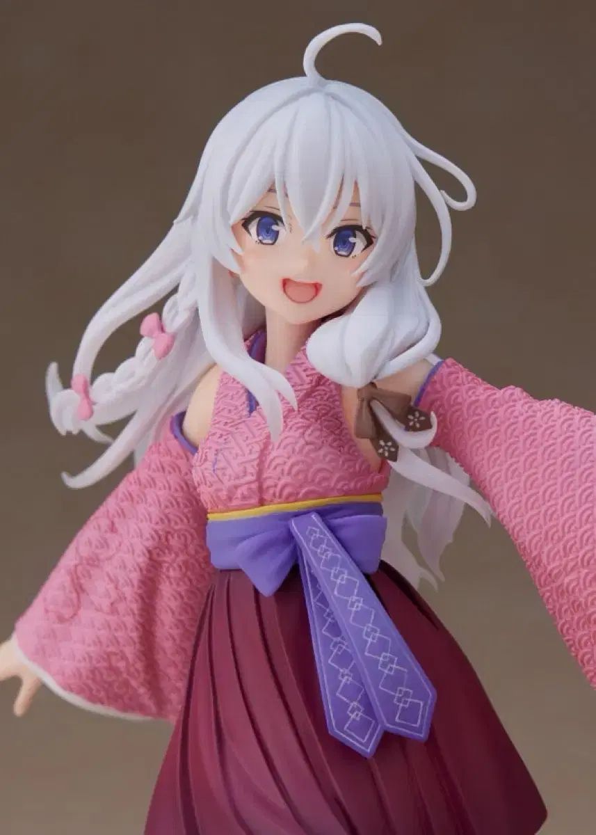 魔女の旅行 一レイラ サクラ 着物 フィギュア