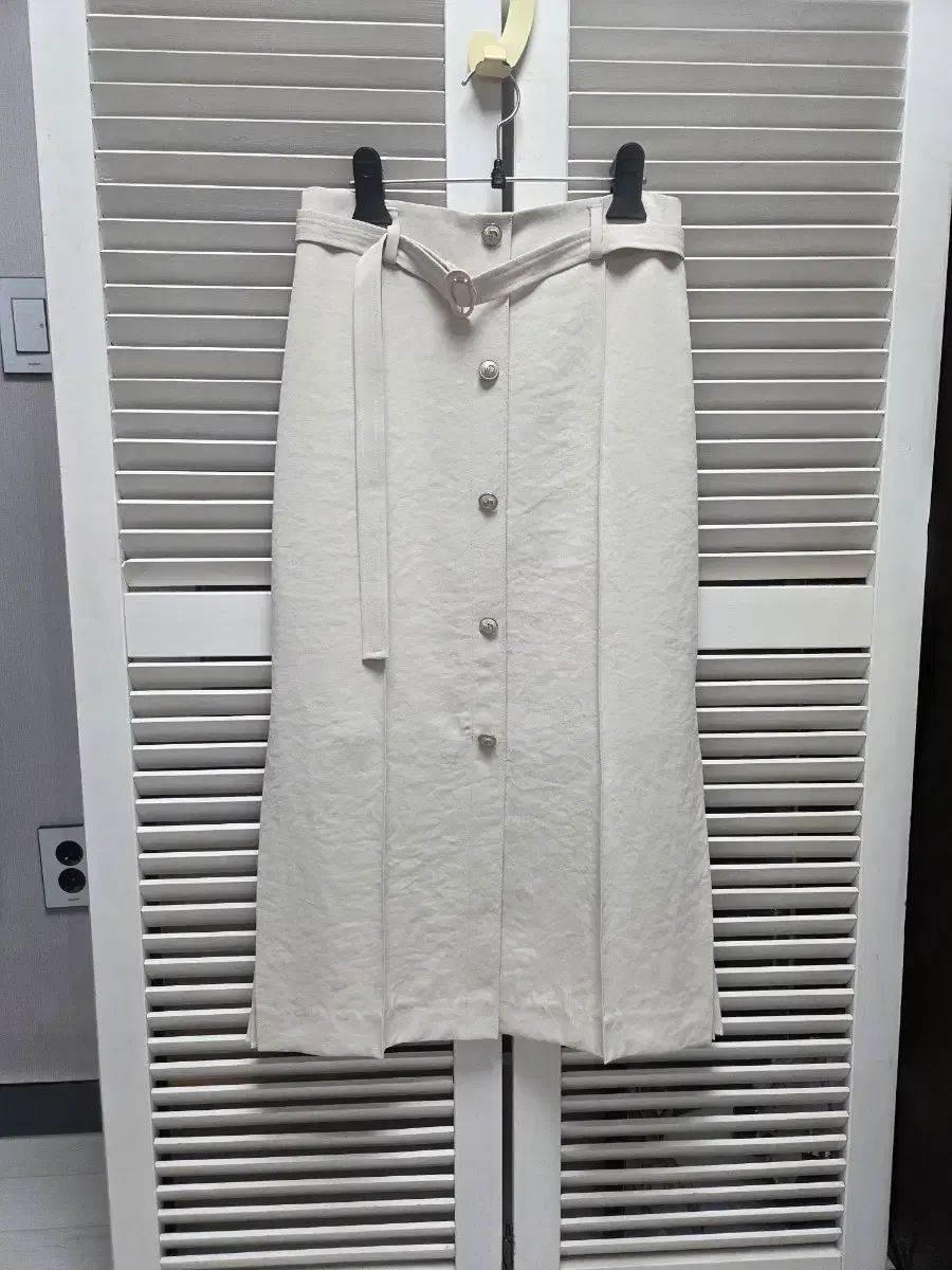 DEWL スカート