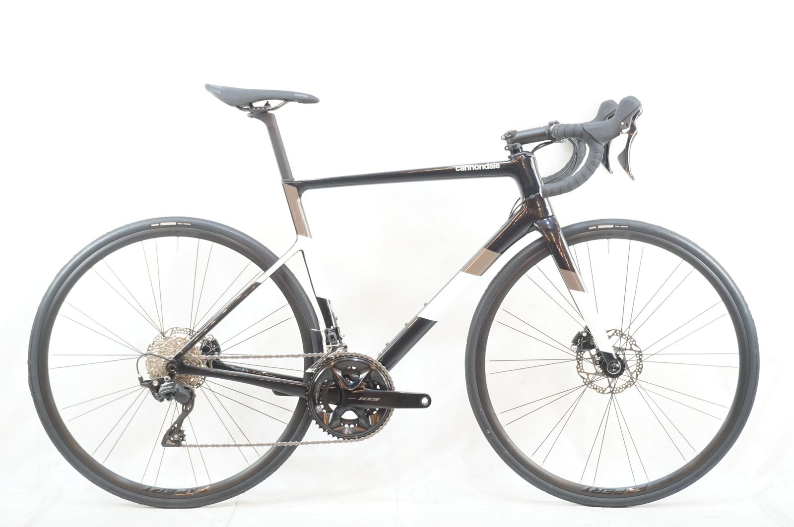 CANNONDALE 「キャノンデール」 SUPERSIX EVO CARBON DISC 105 2021年モデル カスタム ロードバイク / バイチャリ浦和ベース