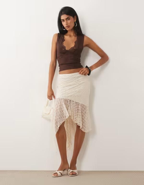 エイソス レディース ボトムスカート ミディ 刺繍 ASOS DESIGN embroide red cutabout hanky hemidi skirt in cream クリーム