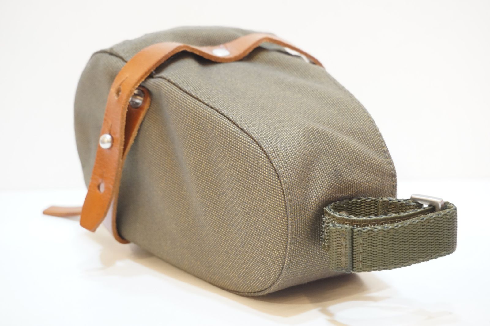 BROOKS 「ブルックス」 ISLE OF WIGHT SADDLE BAG Mサイズ 1.2L サドル