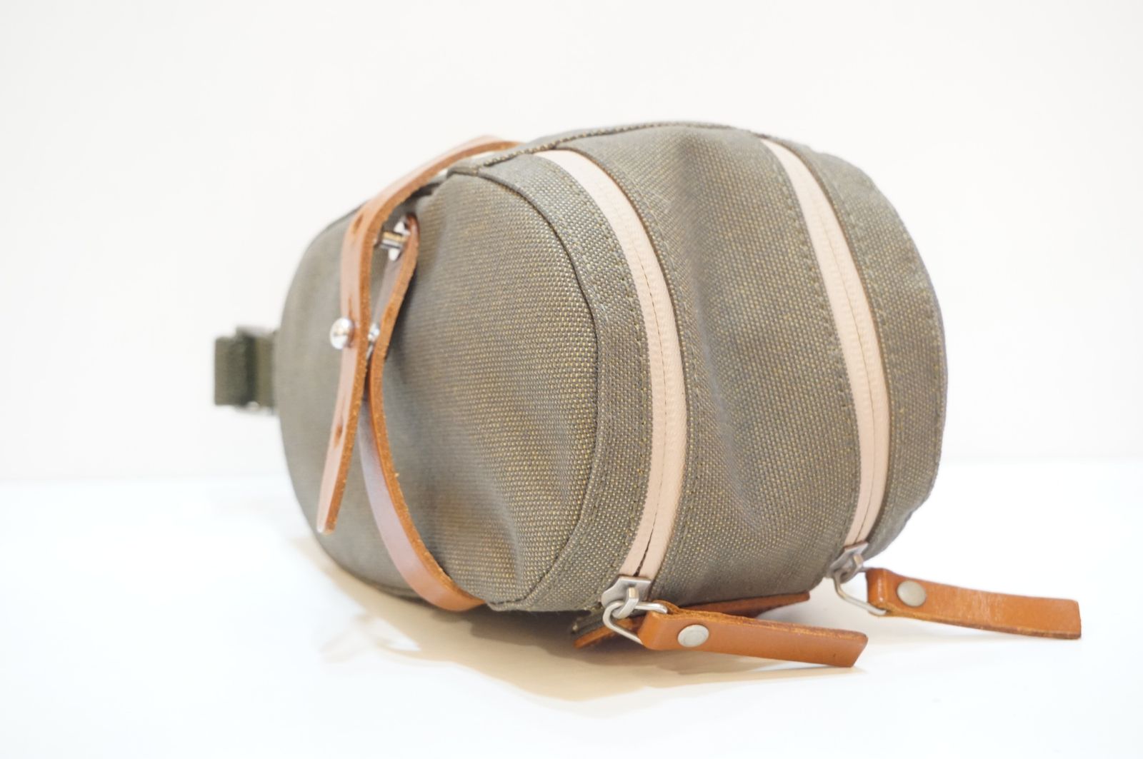 BROOKS 「ブルックス」 ISLE OF WIGHT SADDLE BAG Mサイズ 1.2L サドル