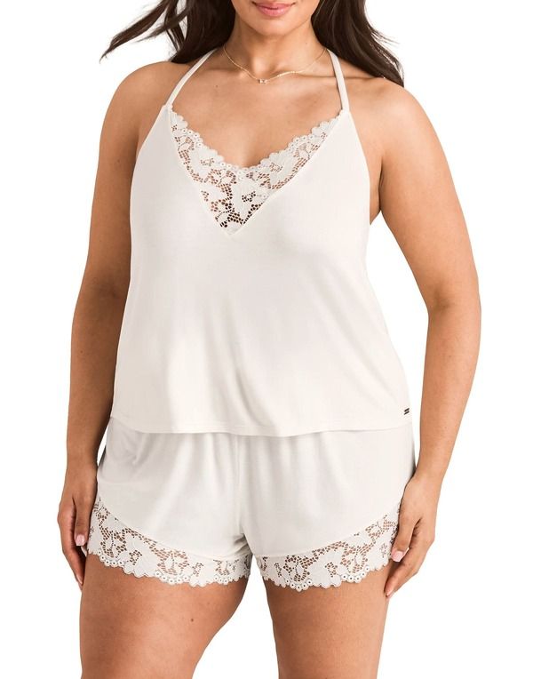 アドアミー レディース アンダーウェア ナイトウェア プラスサイズ ショートパンツ Adore Me Jacky Pajama Cami Shortset Plus Light white ホワイト