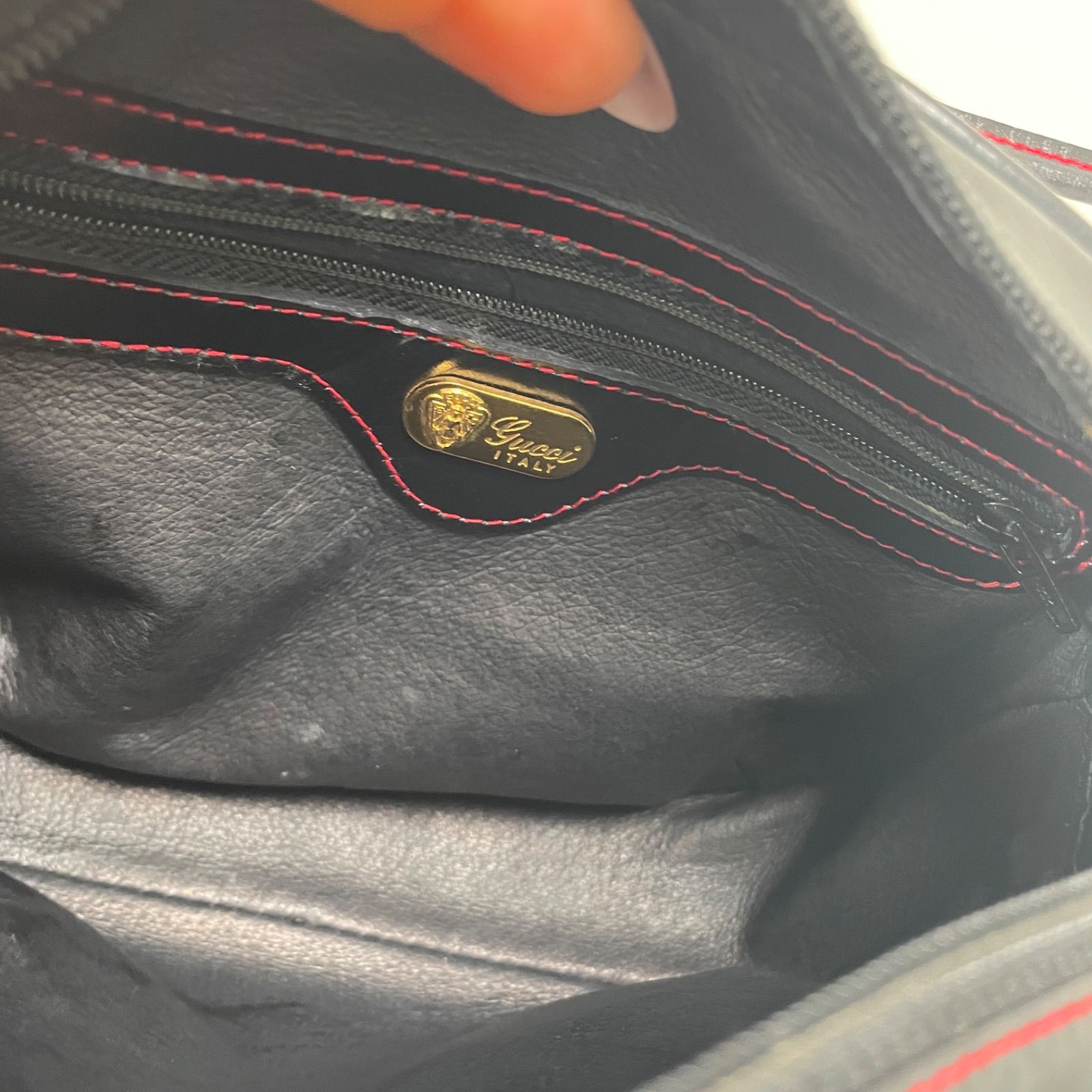 Gucci グッチ ヴィンテージ ショルダーバッグ ブラック レッドステッチ