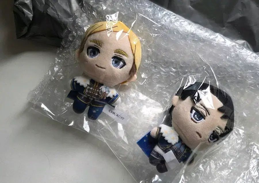 進撃の巨人 エスクリ エルヴィン リヴァイ エルリ 未開封 現物