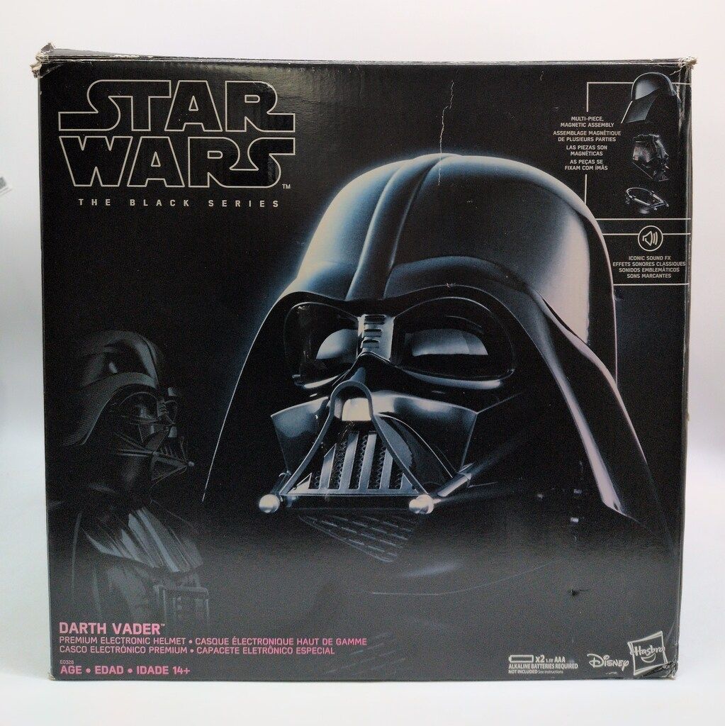 HASBRO PREMIUM ELECTRONIC HELMET DARTH VADER 1/1スケール
