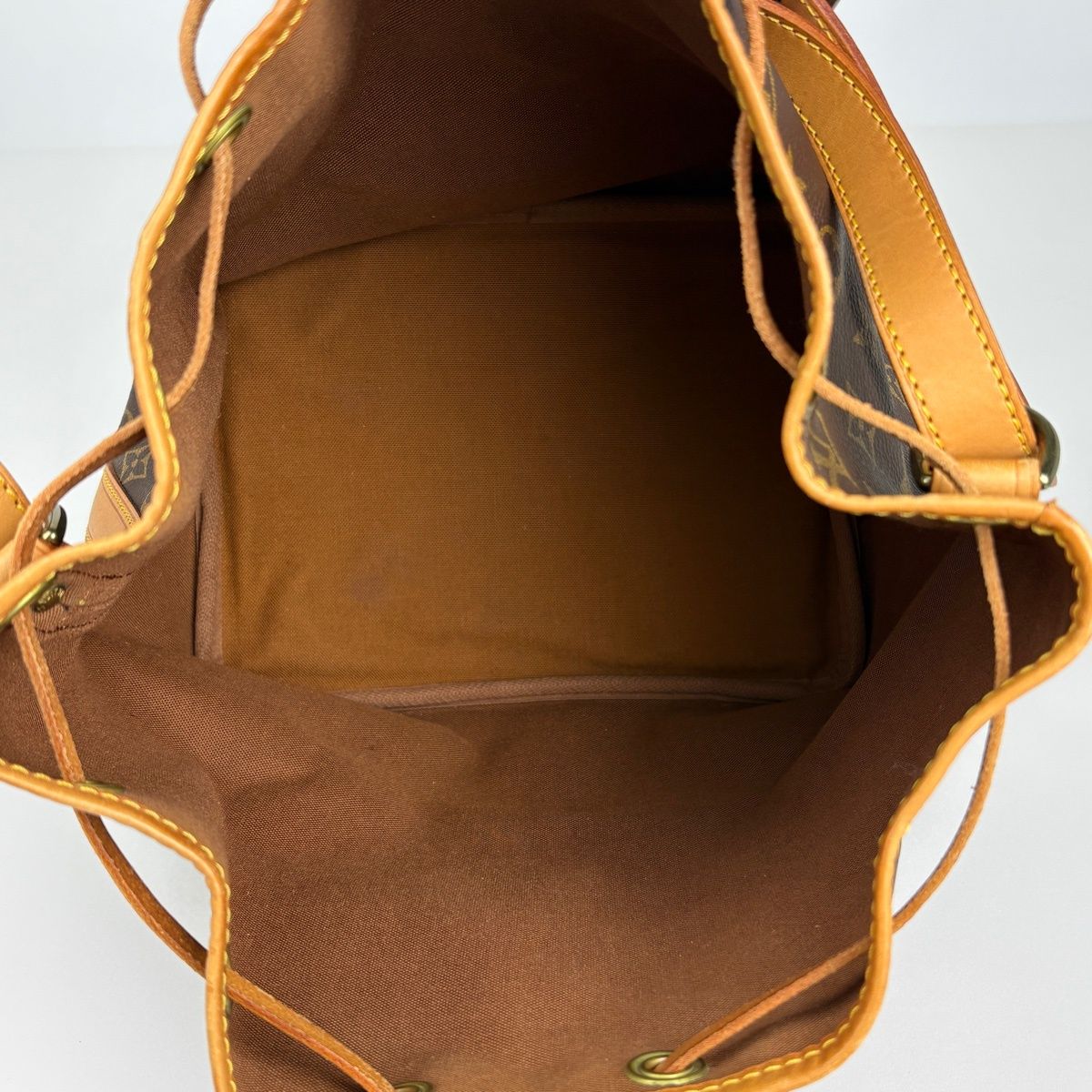 ルイ・ヴィトン Louis Vuitton プチ ノエ ショルダーバッグ 巾着型