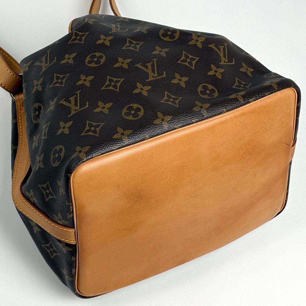 ルイ・ヴィトン Louis Vuitton プチ ノエ ショルダーバッグ 巾着型
