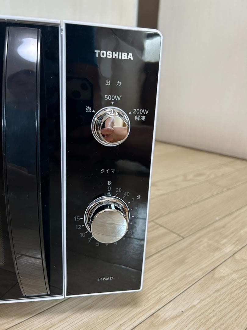 410 TOSHIBA(東芝) ダイヤル式 電子レンジ 17L ER-WM17 - メルカリ