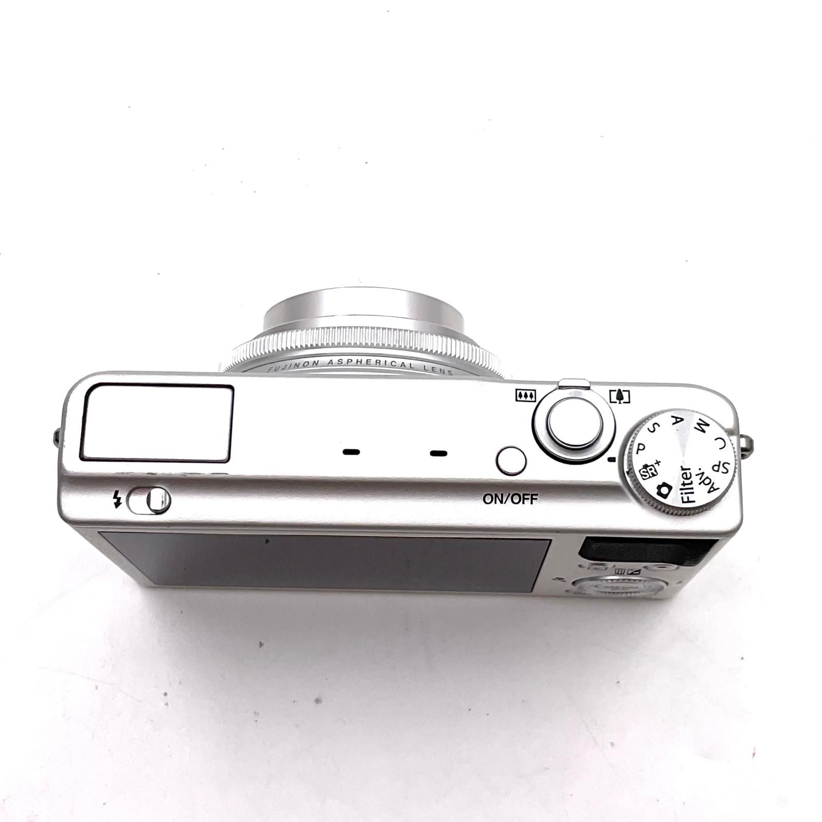 全額返金保証】【最速発送】FUJIFILM コンパクトデジタルカメラ XQ2
