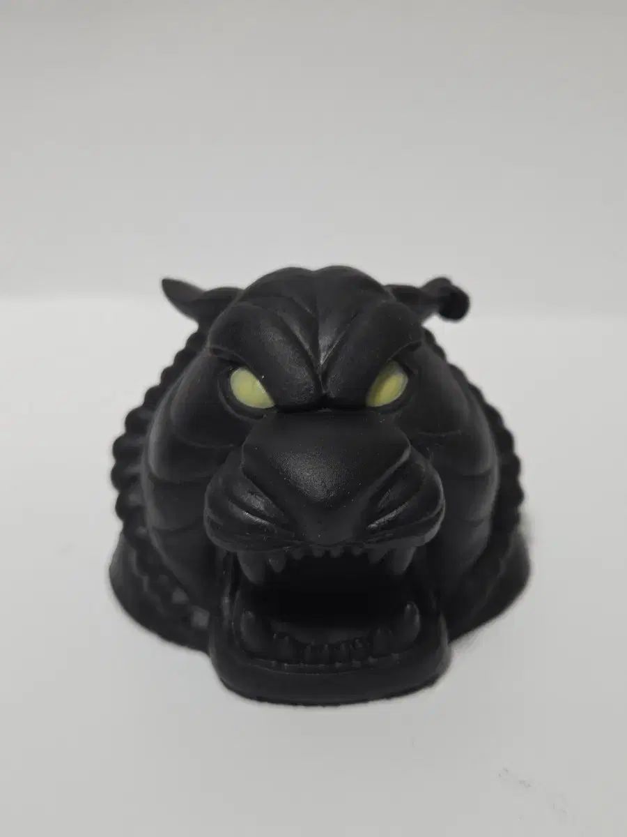 Aladdin mini figura gacha disney 동굴