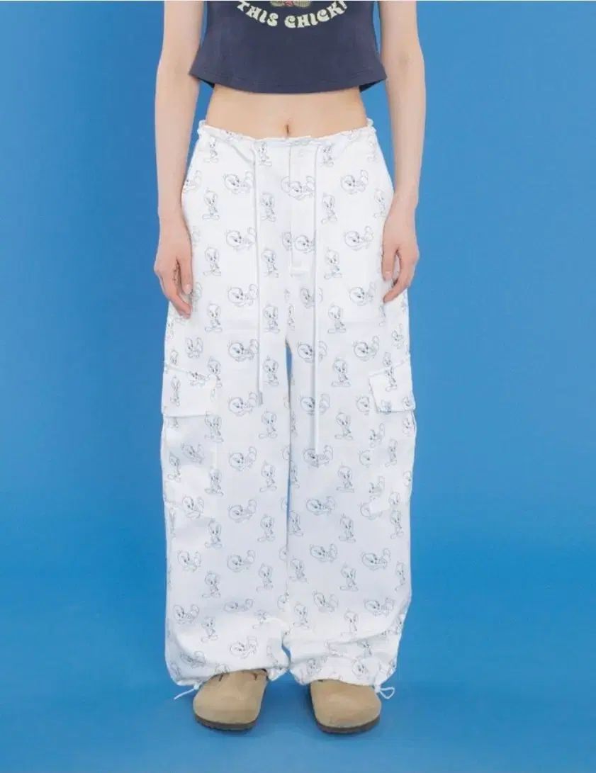ファンシー・クラブ TWEE(トゥウィー) チー Tシャツ パータン カーゴ パンツ 白