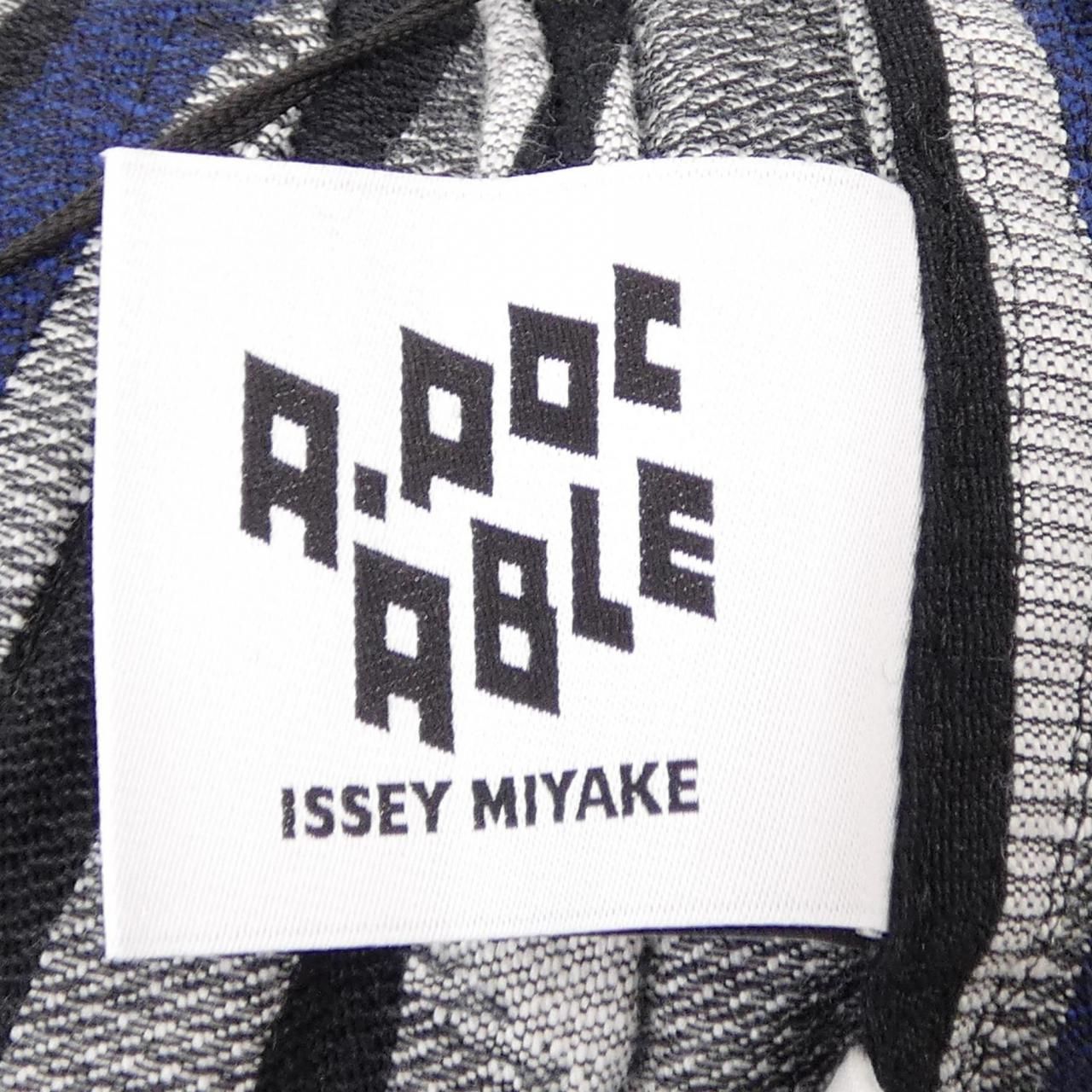 エイポックエイブルイッセイミヤケ A-POC ABLE ISSEY MIYAKE AT13FF904