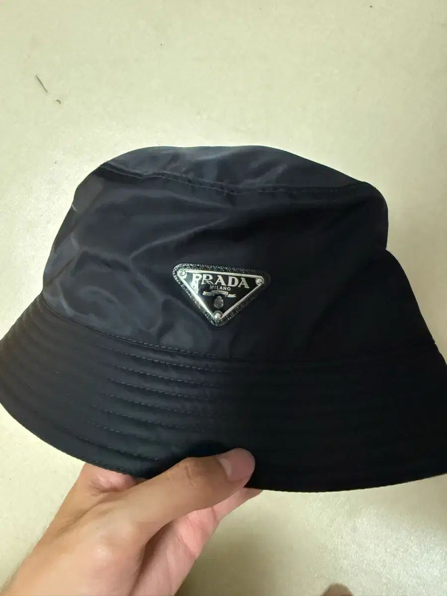 プラダ バケットハット ブラック XL