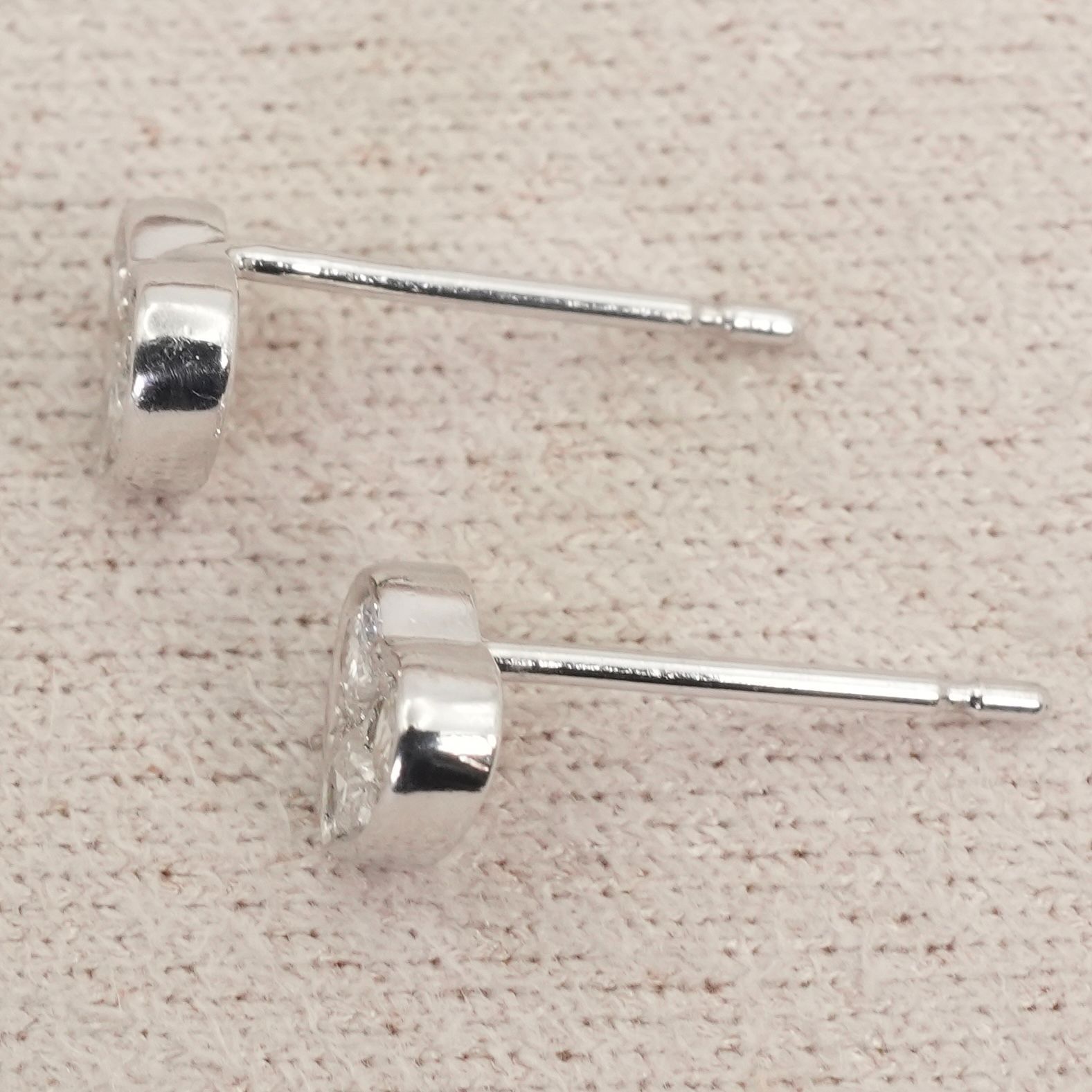 Pt900 ハート プラチナ ダイヤ 0.2ct パヴェ ピアス/26-0365 - メルカリ