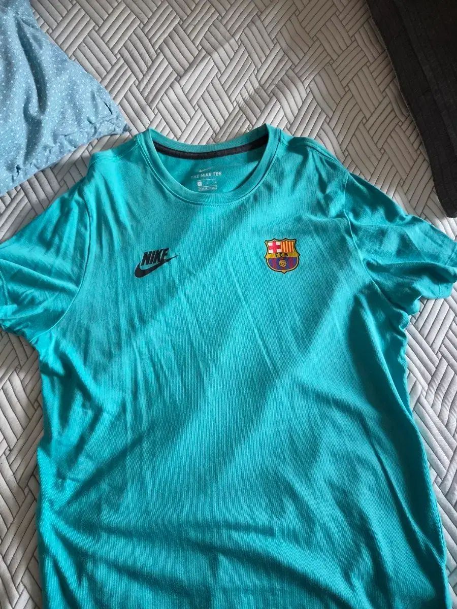 実際に着用) NIKE バルセロナ Tシャツ 105 【公式通販】