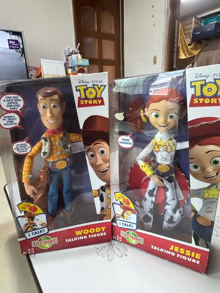 トイストーリー マテル ウッディ ジェシー