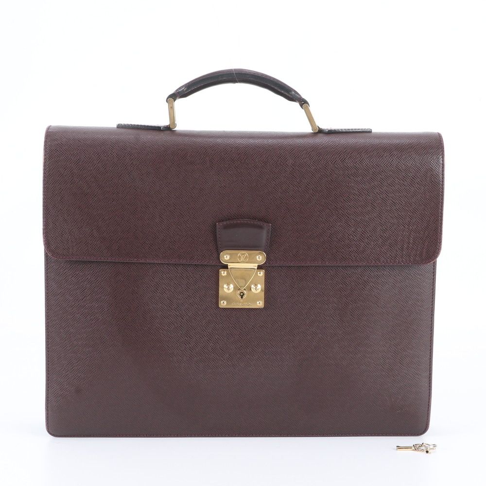 ルイヴィトン LOUIS VUITTON セルヴィエット モスコバ M30036 タイガ カバン ハンドバッグ ビジネスバッグ タイガレザー アカジュー ボルドー系 極美品 ルイヴィトン タイガ セルヴィエット モスコバ アカジュー