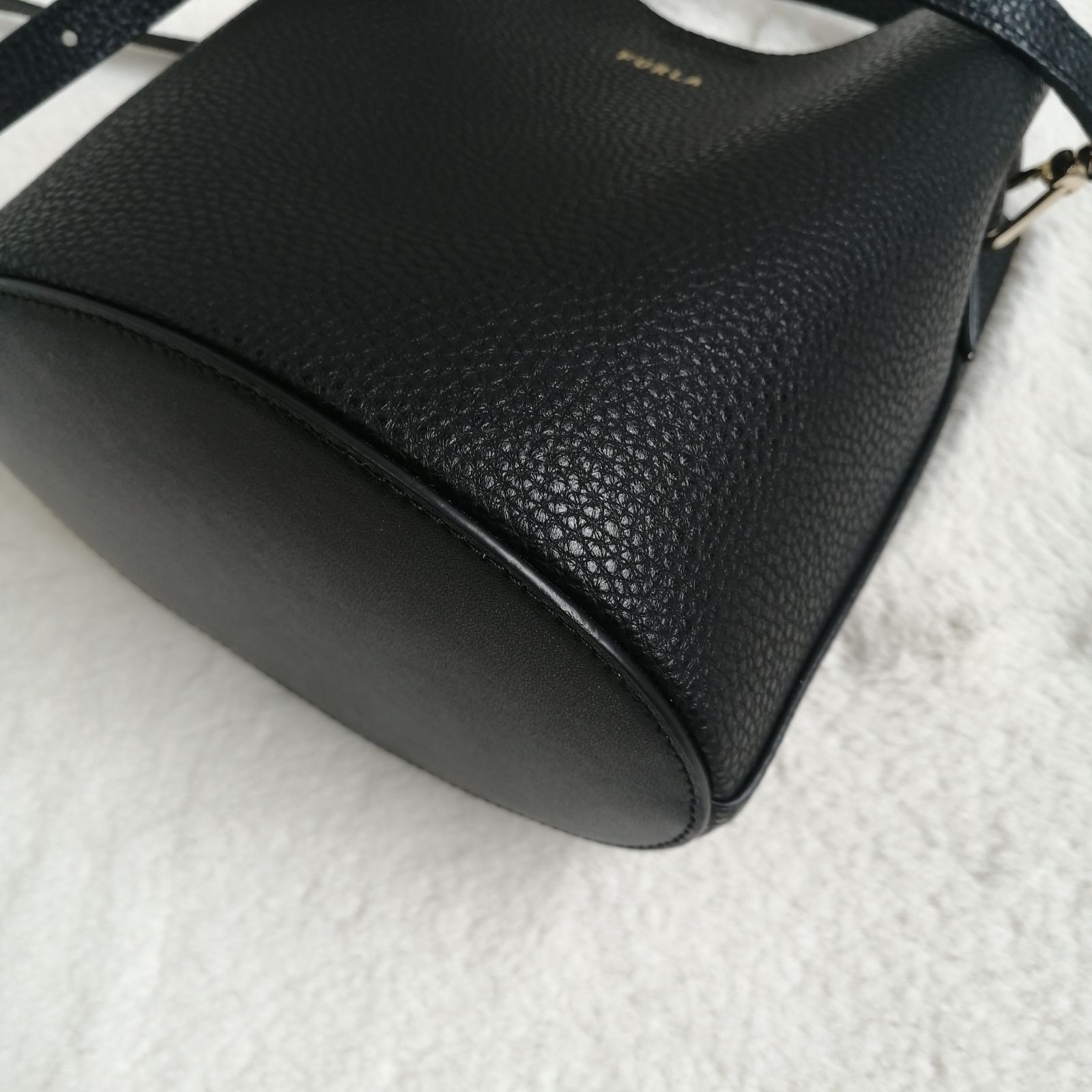 美品☆フルラ ショルダーバッグ ダナエ 2way ハンドバッグ バゲット