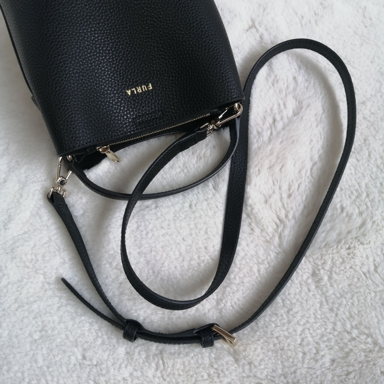 美品☆フルラ ショルダーバッグ ダナエ 2way ハンドバッグ バゲット