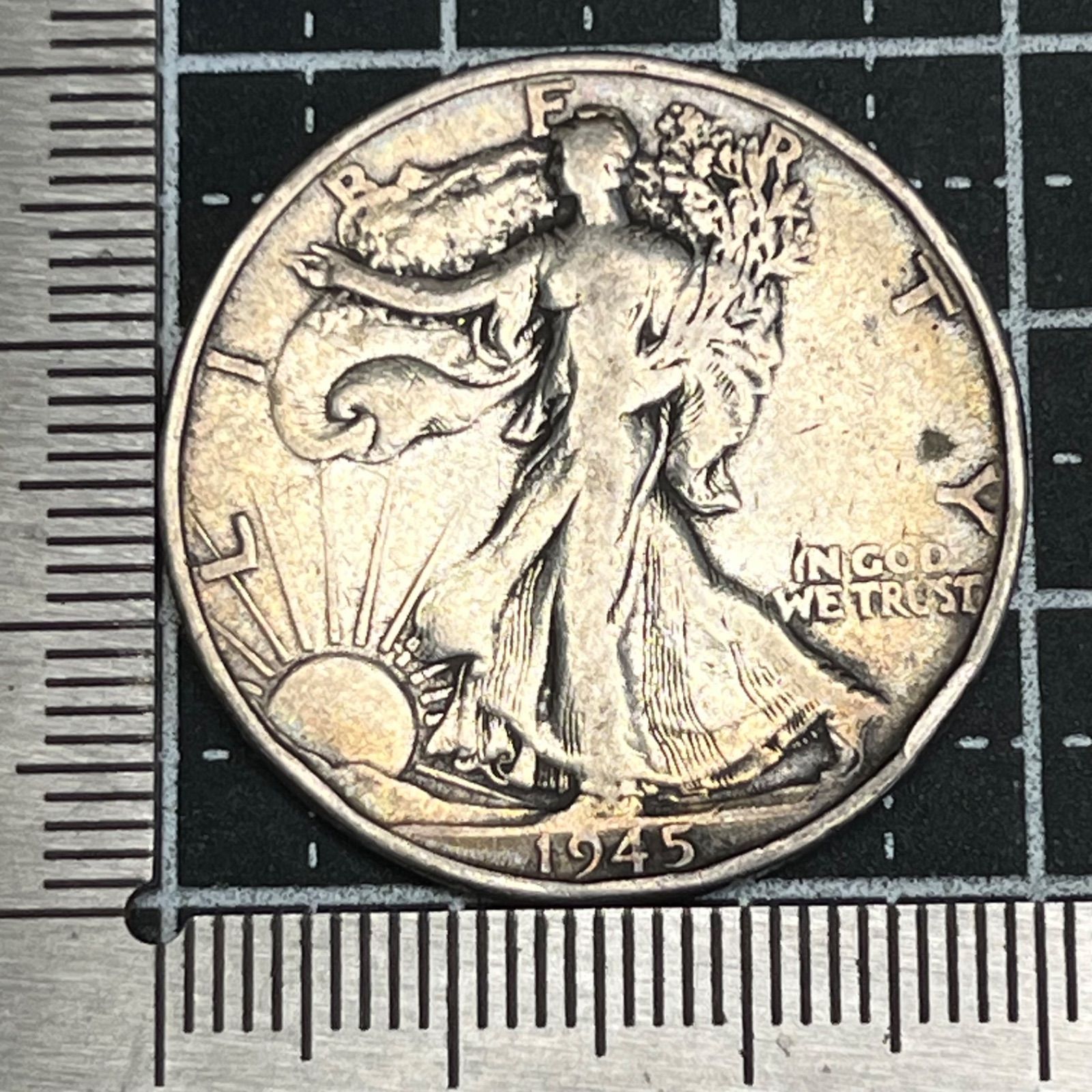 銀貨】1945年 アメリカ ハーフダラー銀貨 ウォーキング・リバティ 90