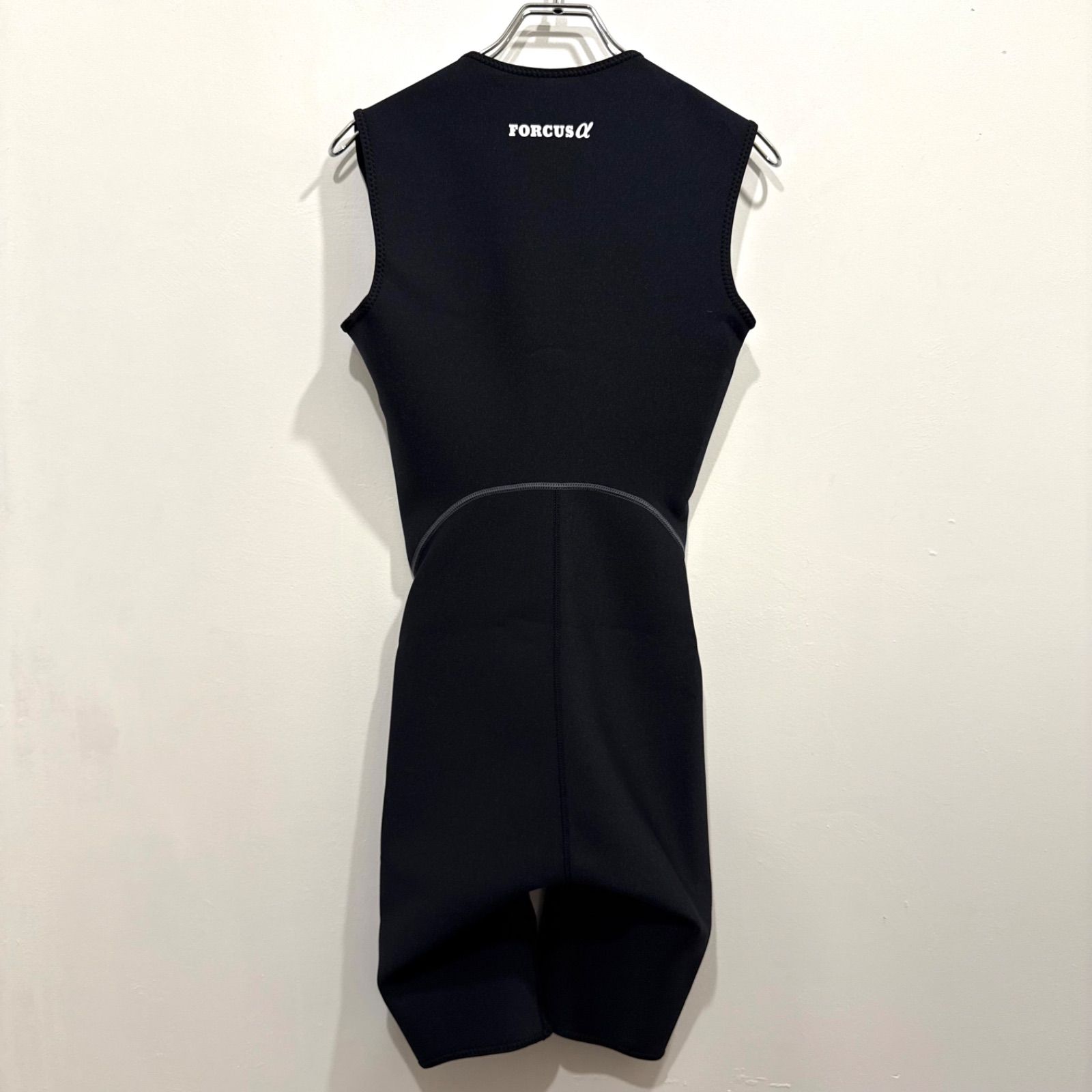 新品未使用 フォーカスアルファ(FORCUS α)男性用 保温水着 メンズ