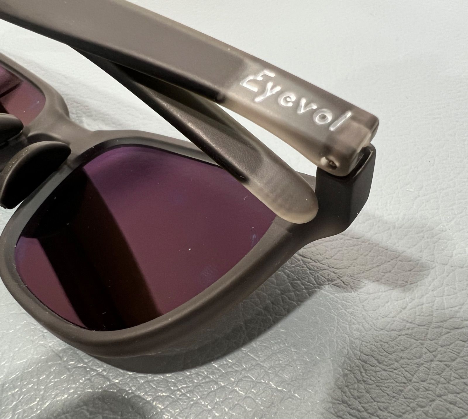 Eyevol アイヴォル NOYLE ノイル 遮光サングラス MGRY-LY-PL-BK PL